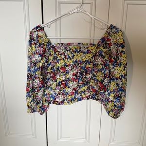 Size medium boutique floral top